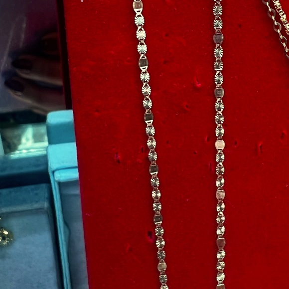 18” Tricolor Flat Chain 14k Italian Solid Gold - Picture 2 of 6